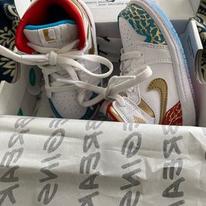 Toddler 6, Jordan mid